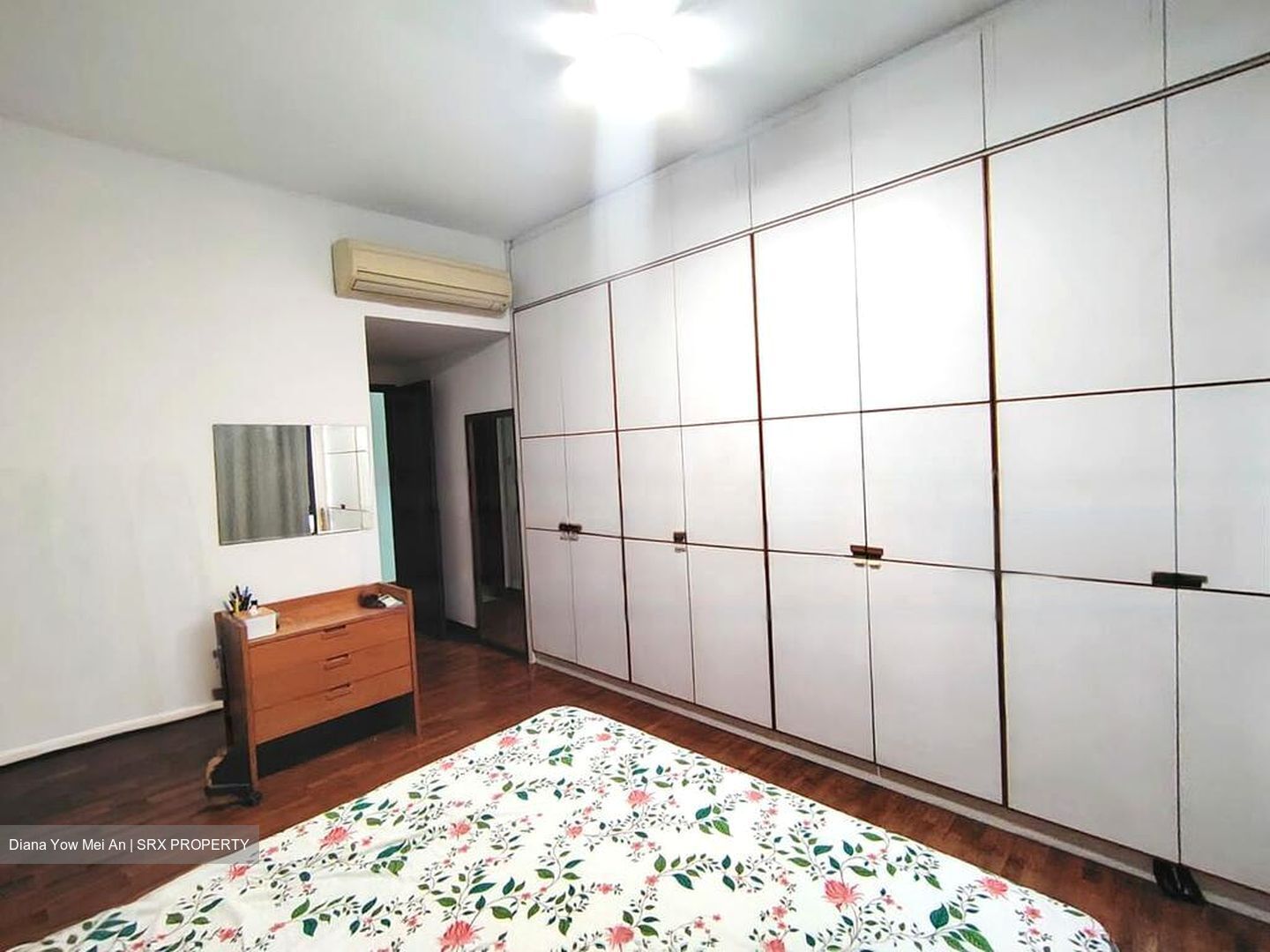 Seletaris (D27), Condominium #497334351